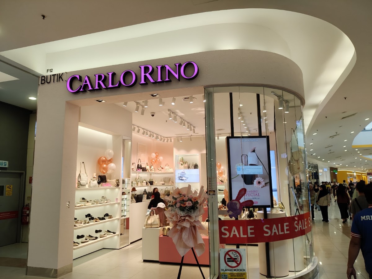 Carlo Rino @ AEON Bandaraya Melaka Shopping Centre